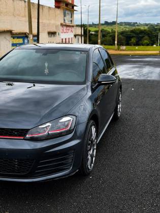 VOLKSWAGEN GOLF 2.0 TSI GTI 16V TURBO GASOLINA 4P AUTOMÁTICO VOLKSWAGEN GOLF 2.0 TSI GTI 16V TURBO GASOLINA 4P AUTOMÁTICO